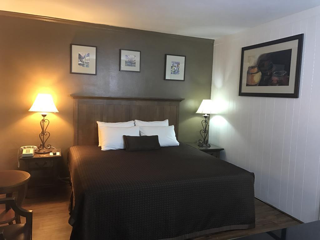 Canyonlands Motor Inn Монтічелло Екстер'єр фото