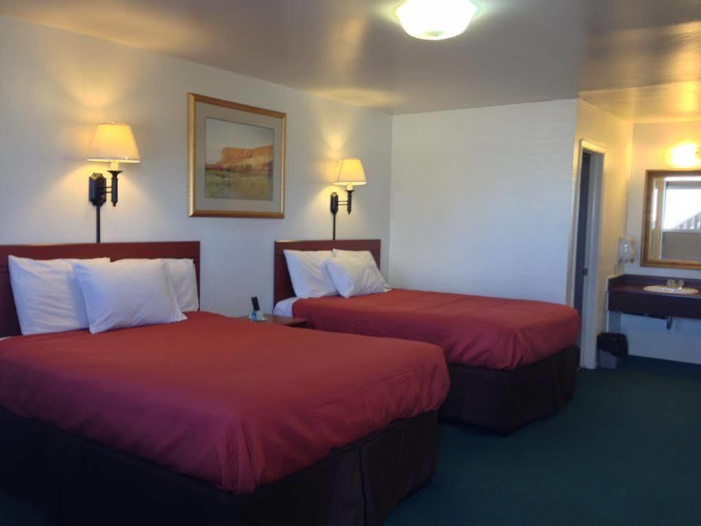 Canyonlands Motor Inn Монтічелло Екстер'єр фото