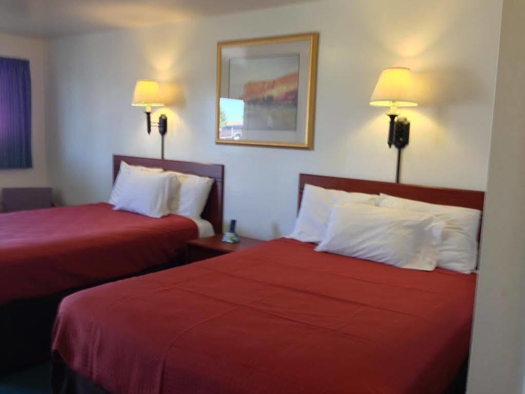 Canyonlands Motor Inn Монтічелло Екстер'єр фото