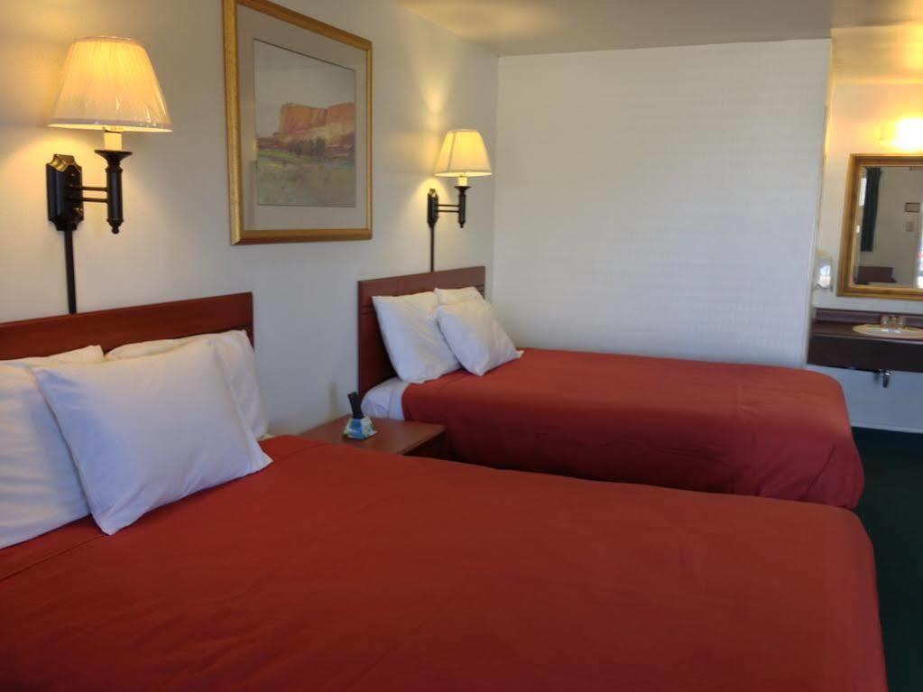 Canyonlands Motor Inn Монтічелло Екстер'єр фото